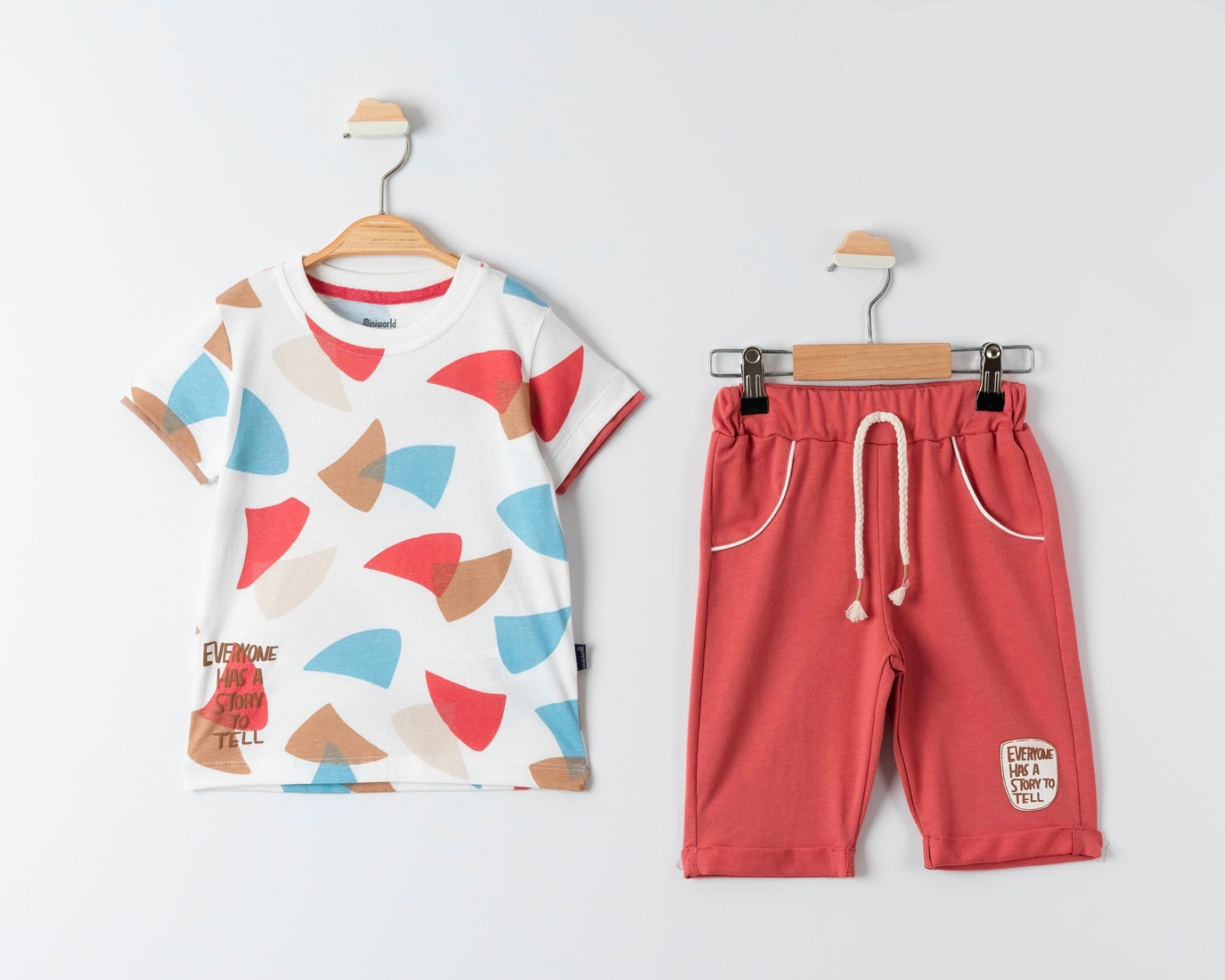 Σετ μπλούζα με λεπτομέρειες & βερμούδα για αγόρι (3-6 ετών)